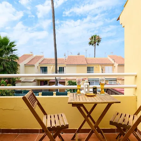 With Terrace Bbq Pool In *